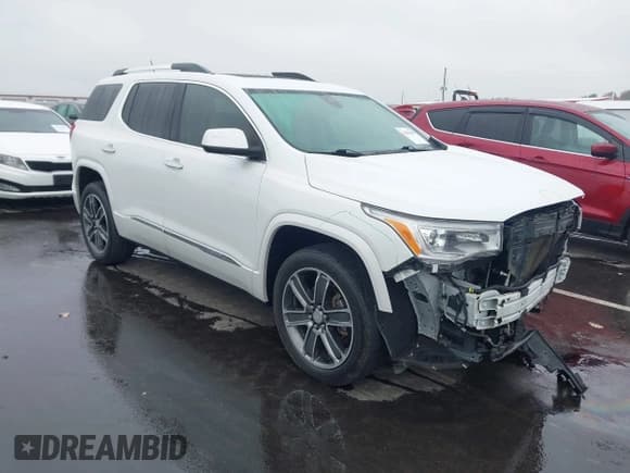 ✅ 2019 GMC Acadia Denali • VIN: 1GKKNPLS0KZ293773 • Lot: 43542985. Listed on IAAI with 117,447 mi. Free auction sales archive from the USA and detailed vehicle history report at DreamBid. Image 1.
