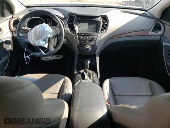 ✅ 2018 Hyundai Santa Fe 2.4L • VIN: 5NMZUDLB1JH081821 • Лот: 63705114. Опубликован ранее на Copart с пробегом 39 484 миль. Бесплатный доступ к архиву аукционных продаж из США и подробный отчёт об истории автомобиля на DreamBid. Изображение 8.