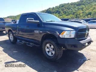 2018 Ram 1500 Express z VIN 1C6RR7FT6JS256826, wystawiony jako IAAI lot #43173926 z przebiegiem 63 239 mil mil oraz . Historia ofert i sprzedaży dostępna na DreamBid. Obrazek 1.