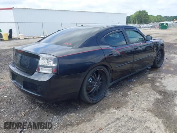 ✅ 2007 Dodge Charger • VIN: 2B3KA43G37H806203 • Lot: 42758144. Wystawiony na IAAI z przebiegiem 299 934 mil. Bezpłatny archiwum sprzedaży aukcyjnych z USA i szczegółowy raport historii pojazdu na DreamBid. Zdjęcie 4.