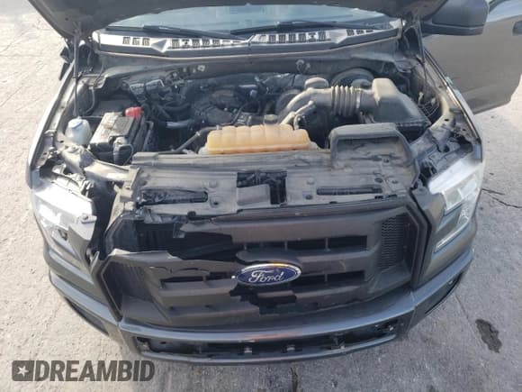 ✅ 2015 Ford F-150 XL • VIN: 1FTEX1C88FKF00977 • Lot: 90118525. Listed on Copart with 125,169 mi. Free auction sales archive from the USA and detailed vehicle history report at DreamBid. Image 11.