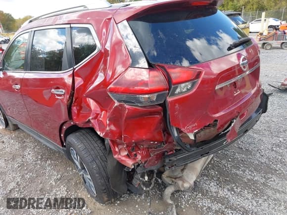 ✅ 2019 Nissan Rogue S • VIN: 5N1AT2MV3KC809762 • Lot: 43382990. Listed on IAAI with 97,350 mi. Free auction sales archive from the USA and detailed vehicle history report at DreamBid. Image 6.