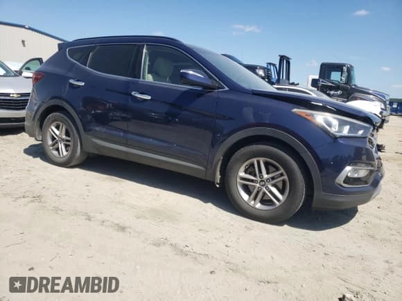 ✅ 2018 Hyundai Santa Fe 2.4L • VIN: 5XYZU3LBXJG505422 • Лот: 52761404. Опубликован ранее на Copart с пробегом 107 022 миль. Бесплатный доступ к архиву аукционных продаж из США и подробный отчёт об истории автомобиля на DreamBid. Изображение 4.