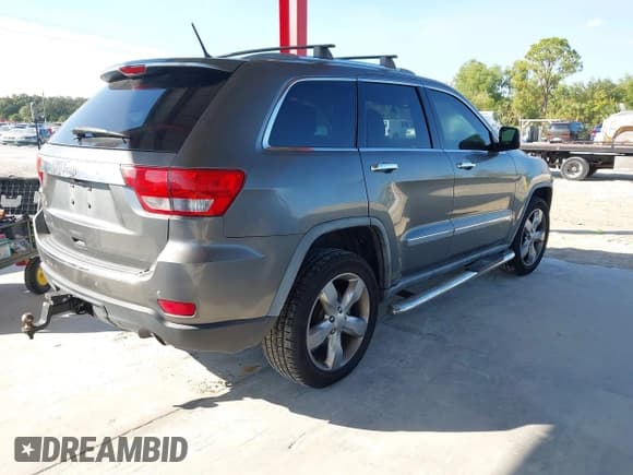 ✅ 2012 Jeep Grand Cherokee Overland • VIN: 1C4RJECG2CC190459 • Лот: 43746936. Опубликован ранее на IAAI с пробегом 143 392 миль. Бесплатный доступ к архиву аукционных продаж из США и подробный отчёт об истории автомобиля на DreamBid. Изображение 4.