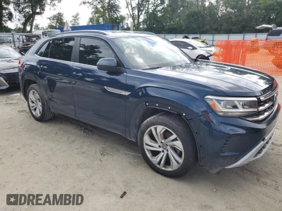 ✅ 2020 Volkswagen Atlas SE • VIN: 1V2YE2CA7LC217485 • Lot: 54591205. Listed on Copart with 98,835 mi. Free auction sales archive from the USA and detailed vehicle history report at DreamBid. Image 4.