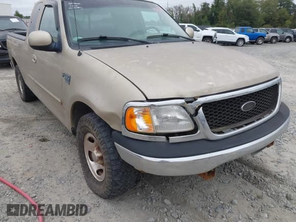 ✅ 2000 Ford F-150 XL • VIN: 1FTRX17L3YNB02903 • Lot: 43556336. Wystawiony na IAAI z przebiegiem Nie podano. Bezpłatny archiwum sprzedaży aukcyjnych z USA i szczegółowy raport historii pojazdu na DreamBid. Zdjęcie 6.