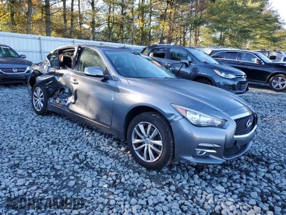 ✅ 2016 Infiniti Q50 Premium • VIN: JN1CV7AR2GM251788 • Lot: 82381345. Wystawiony na Copart z przebiegiem 124 202 mil. Bezpłatny archiwum sprzedaży aukcyjnych z USA i szczegółowy raport historii pojazdu na DreamBid. Zdjęcie 4.