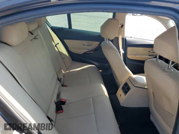 2018 BMW 3 Series 320i xDrive with VIN WBA8E5G58JNU48099, listed as a Copart auction lot 81150835 with 93,521 mi miles and Salvage title. Bid and sale history available at DreamBid. Image 10.