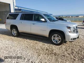 ✅ 2015 Chevrolet Suburban LT • VIN: 1GNSKJKC9FR692948 • Lot: 65414594. Wystawiony na Copart z przebiegiem 182 909 mil. Bezpłatny archiwum sprzedaży aukcyjnych z USA i szczegółowy raport historii pojazdu na DreamBid. Zdjęcie 4.