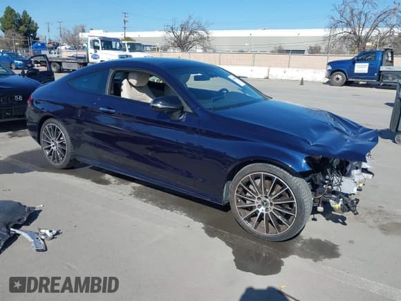 ✅ 2023 Mercedes-Benz C 300 • VIN: W1KWJ8DB4PG125835 • Lot: 41654470. Wystawiony na IAAI z przebiegiem 14 001 mil. Bezpłatny archiwum sprzedaży aukcyjnych z USA i szczegółowy raport historii pojazdu na DreamBid. Zdjęcie 1.