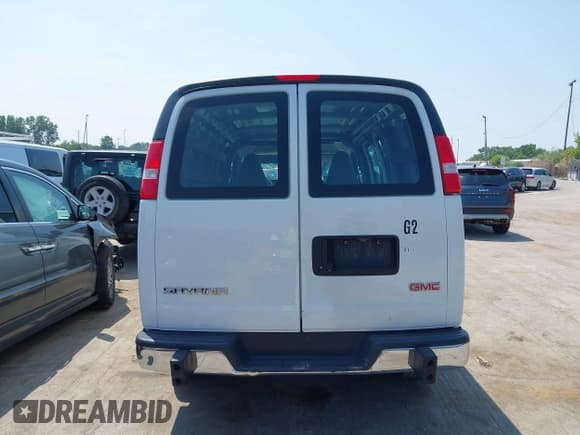 ✅ 2018 GMC Savana Cargo • VIN: 1GTW7AFG6J1910697 • Lot: 42769637. Listed on IAAI with 216,415 mi. Free auction sales archive from the USA and detailed vehicle history report at DreamBid. Image 16.