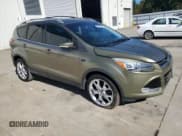 ✅ 2013 Ford Escape Titanium • VIN: 1FMCU0J90DUB50585 • Лот: 87074225. Опубликован ранее на Copart с пробегом 130 554 миль. Бесплатный доступ к архиву аукционных продаж из США и подробный отчёт об истории автомобиля на DreamBid. Изображение 4.
