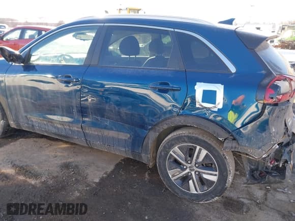 ✅ 2022 Kia Niro LXS • VIN: KNDCM3LD4N5499400 • Lot: 41394529. Wystawiony na IAAI z przebiegiem 50 053 mil. Bezpłatny archiwum sprzedaży aukcyjnych z USA i szczegółowy raport historii pojazdu na DreamBid. Zdjęcie 6.