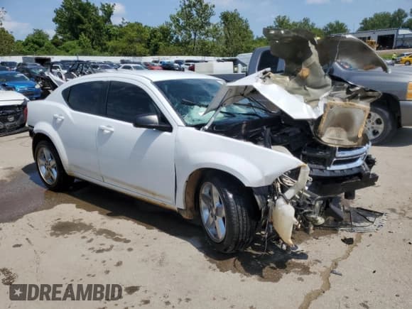 ✅ 2014 Dodge Avenger SE • VIN: 1C3CDZAB3EN132951 • Лот: 64952134. Опубликован ранее на Copart с пробегом 27 685 миль. Бесплатный доступ к архиву аукционных продаж из США и подробный отчёт об истории автомобиля на DreamBid. Изображение 4.