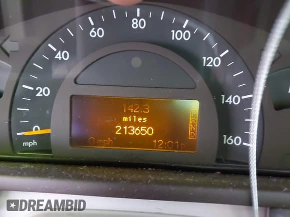 ✅ 2001 Mercedes-Benz C 230/260/280/320 • VIN: WDBRF64J01F111558 • Lot: 43267179. Wystawiony na IAAI z przebiegiem 213 650 mil. Bezpłatny archiwum sprzedaży aukcyjnych z USA i szczegółowy raport historii pojazdu na DreamBid. Zdjęcie 7.