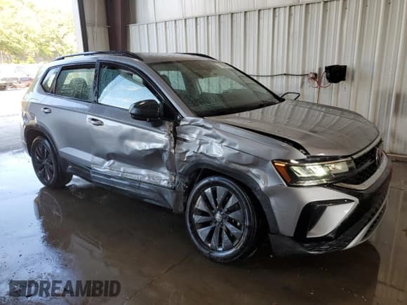 ✅ 2022 Volkswagen Taos S • VIN: 3VVMX7B29NM055685 • Лот: 70953165. Опубликован ранее на Copart с пробегом 53 571 миль. Бесплатный доступ к архиву аукционных продаж из США и подробный отчёт об истории автомобиля на DreamBid. Изображение 4.