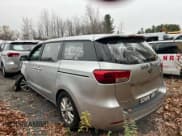 ✅ 2017 Kia Sedona L • VIN: KNDMA5C16H6284081 • Lot: 92944525. Wystawiony na Copart z przebiegiem 163 318 mil. Bezpłatny archiwum sprzedaży aukcyjnych z USA i szczegółowy raport historii pojazdu na DreamBid. Zdjęcie 3.