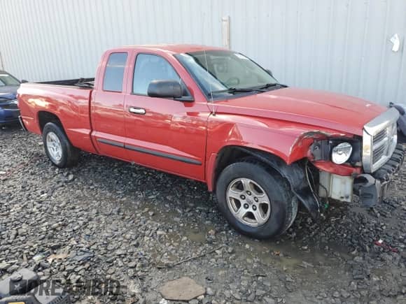 2006 Dodge Dakota SLT with VIN 1D7HE42N76S501233, listed as a Copart auction lot 80200934 with 281,599 mi miles and Salvage title. Bid and sale history available at DreamBid. Image 4.