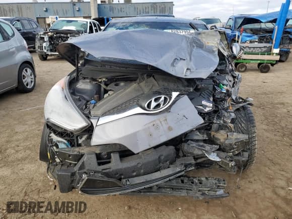 ✅ 2016 Hyundai Veloster • VIN: KMHTC6AD5GU285737 • Lot: 82837994. Wystawiony na Copart z przebiegiem Nie podano. Bezpłatny archiwum sprzedaży aukcyjnych z USA i szczegółowy raport historii pojazdu na DreamBid. Zdjęcie 5.