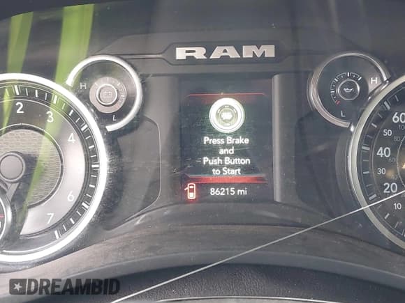 ✅ 2020 Ram 2500 Tradesman • VIN: 3C7WR4HJXLG201931 • Lot: 41832892. Wystawiony na IAAI z przebiegiem 86 215 mil. Bezpłatny archiwum sprzedaży aukcyjnych z USA i szczegółowy raport historii pojazdu na DreamBid. Zdjęcie 15.