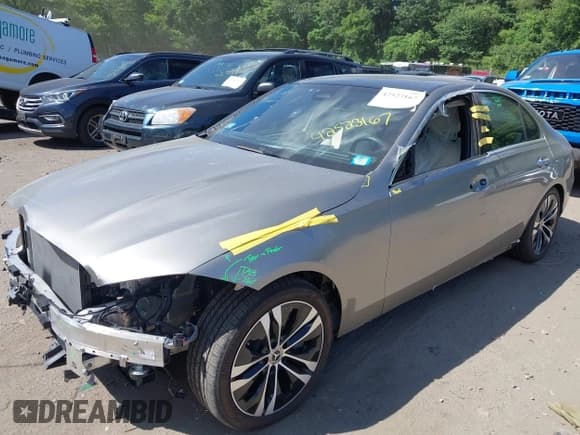 ✅ 2022 Mercedes-Benz C 300 • VIN: W1KAF4HB2NR062167 • Lot: 42523167. Wystawiony na IAAI z przebiegiem 12 546 mil. Bezpłatny archiwum sprzedaży aukcyjnych z USA i szczegółowy raport historii pojazdu na DreamBid. Zdjęcie 2.