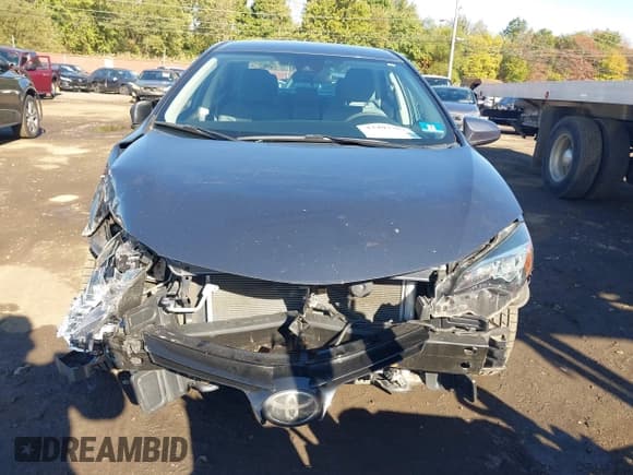 ✅ 2018 Toyota Corolla L • VIN: 2T1BURHE8JC114403 • Lot: 43407301. Listed on IAAI with 64,479 mi. Free auction sales archive from the USA and detailed vehicle history report at DreamBid. Image 12.