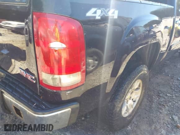 2008 GMC Sierra 1500 Work Truck with VIN 2GTEK133481203680, listed as a IAAI auction lot 43413102 with 241,654 mi miles and . Bid and sale history available at DreamBid. Image 17.