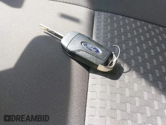 ✅ 2024 Ford Transit • VIN: 1FTYE2Y8XRKA80080 • Lot: 42727216. Wystawiony na IAAI z przebiegiem 623 818 mil. Bezpłatny archiwum sprzedaży aukcyjnych z USA i szczegółowy raport historii pojazdu na DreamBid. Zdjęcie 11.