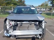 ✅ 2023 Toyota RAV4 XLE Premium • VIN: 2T3A1RFV9PW337698 • Lot: 43349377. Wystawiony na IAAI z przebiegiem 25 430 mil. Bezpłatny archiwum sprzedaży aukcyjnych z USA i szczegółowy raport historii pojazdu na DreamBid. Zdjęcie 12.