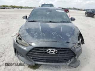 2019 Hyundai Veloster 2.0 z VIN KMHTG6AF4KU013159, wystawiony jako Copart lot #47731345 z przebiegiem Nie podano mil oraz Nie do naprawy • Non repairable. Historia ofert i sprzedaży dostępna na DreamBid. Obrazek 5.