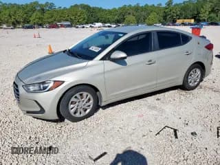 ✅ 2017 Hyundai Elantra SE • VIN: 5NPD74LF6HH189126 • Lot: 84276265. Wystawiony na Copart z przebiegiem 155 217 mil. Bezpłatny archiwum sprzedaży aukcyjnych z USA i szczegółowy raport historii pojazdu na DreamBid. Zdjęcie 1.