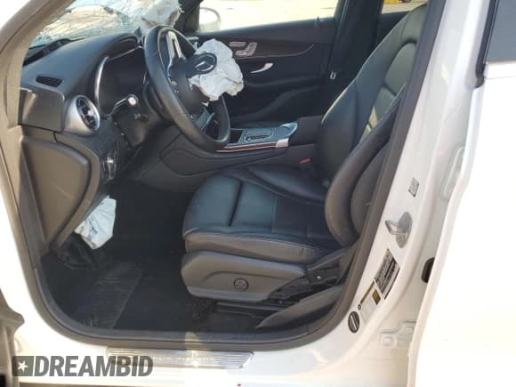✅ 2021 Mercedes-Benz GLC 300 • VIN: W1N0G8EB9MF917874 • Лот: 67851595. Опубликован ранее на Copart с пробегом Не указан. Бесплатный доступ к архиву аукционных продаж из США и подробный отчёт об истории автомобиля на DreamBid. Изображение 7.