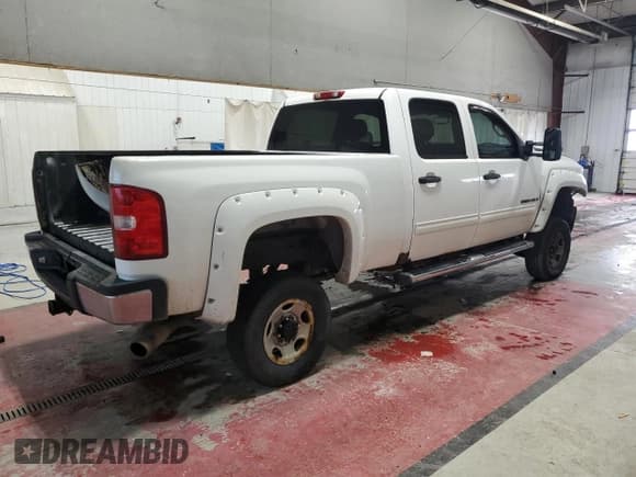 ✅ 2009 Chevrolet Silverado 2500HD LT • VIN: 1GCHK53K89F123515 • Лот: 89904405. Опубликован ранее на Copart с пробегом 193 143 миль. Бесплатный доступ к архиву аукционных продаж из США и подробный отчёт об истории автомобиля на DreamBid. Изображение 3.