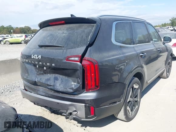 ✅ 2025 Kia Telluride S • VIN: 5XYP6DGC3SG694734 • Lot: 43486739. Listed on IAAI with 2,197 mi. Free auction sales archive from the USA and detailed vehicle history report at DreamBid. Image 4.