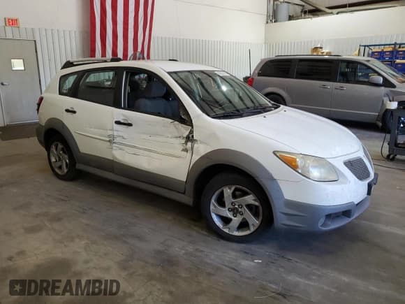 ✅ 2008 Pontiac Vibe • VIN: 5Y2SL65838Z406654 • Lot: 82557335. Wystawiony na Copart z przebiegiem 139 991 mil. Bezpłatny archiwum sprzedaży aukcyjnych z USA i szczegółowy raport historii pojazdu na DreamBid. Zdjęcie 4.