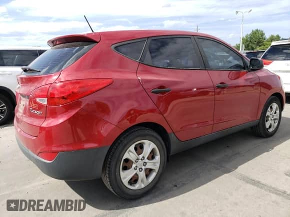 2011 Hyundai Tucson GL z VIN KM8JT3AB1BU299308, wystawiony jako Copart lot #68444294 z przebiegiem 84 745 mil mil oraz Czysty tytuł • Clean title. Historia ofert i sprzedaży dostępna na DreamBid. Obrazek 3.