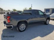 ✅ 2020 Chevrolet Silverado 1500 LT • VIN: 1GCRWCED2LZ162148 • Lot: 68506474. Wystawiony na Copart z przebiegiem 150 966 mil. Bezpłatny archiwum sprzedaży aukcyjnych z USA i szczegółowy raport historii pojazdu na DreamBid. Zdjęcie 3.
