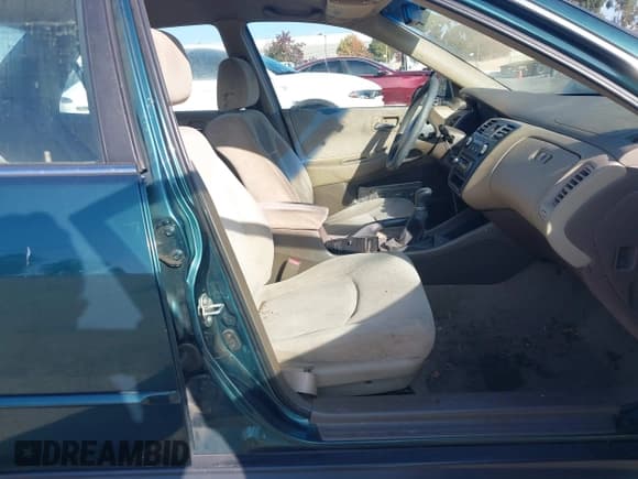 ✅ 2002 Honda Accord • VIN: JHMCG65542C016427 • Lot: 43807292. Listed on IAAI with 209,510 mi. Free auction sales archive from the USA and detailed vehicle history report at DreamBid. Image 5.