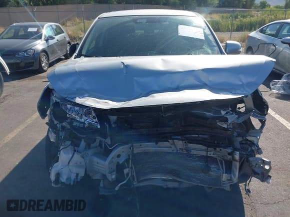 ✅ 2021 Mitsubishi Outlander ES • VIN: JA4ARUAU9MU007640 • Lot: 43184122. Listed on IAAI with 80,857 mi. Free auction sales archive from the USA and detailed vehicle history report at DreamBid. Image 12.