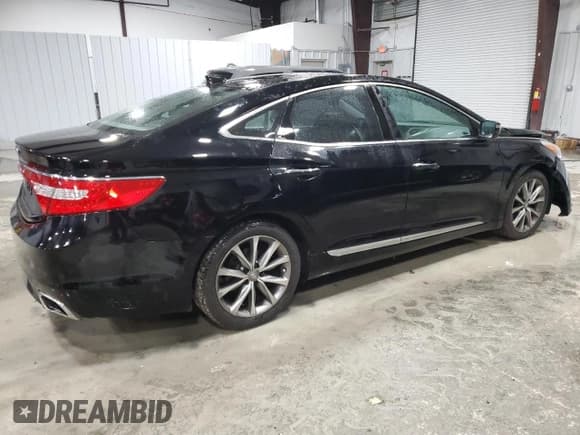 ✅ 2016 Hyundai Azera • VIN: KMHFG4JG8GA555447 • Lot: 45010475. Wystawiony na Copart z przebiegiem 96 531 mil. Bezpłatny archiwum sprzedaży aukcyjnych z USA i szczegółowy raport historii pojazdu na DreamBid. Zdjęcie 3.