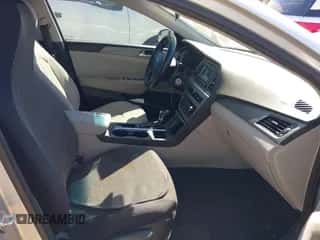 2015 Hyundai Sonata SE z VIN 5NPE24AF9FH154406, wystawiony jako IAAI lot #43614293 z przebiegiem 170 387 mil mil oraz . Historia ofert i sprzedaży dostępna na DreamBid. Obrazek 5.