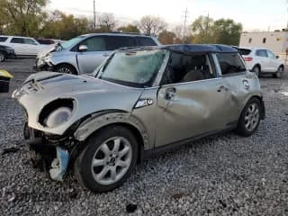 ✅ 2008 MINI Hardtop S • VIN: WMWMF73568TV37897 • Lot: 90452025. Wystawiony na Copart z przebiegiem Nie podano. Bezpłatny archiwum sprzedaży aukcyjnych z USA i szczegółowy raport historii pojazdu na DreamBid. Zdjęcie 1.