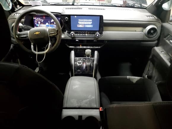 ✅ 2025 Chevrolet Colorado 4WD Work Truck • VIN: 1GCPTBEK1S1118373 • Lot: 50021645. Listed on Copart with 265 mi. Free auction sales archive from the USA and detailed vehicle history report at DreamBid. Image 8.