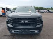 ✅ 2019 Chevrolet Silverado 1500 RST • VIN: 3GCUYEEDXKG177656 • Lot: 42870941. Wystawiony na IAAI z przebiegiem 72 422 mil. Bezpłatny archiwum sprzedaży aukcyjnych z USA i szczegółowy raport historii pojazdu na DreamBid. Zdjęcie 12.