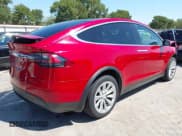 ✅ 2017 Tesla Model X 90D • VIN: 5YJXCBE24HF054166 • Lot: 43016756. Wystawiony na IAAI z przebiegiem 110 926 mil. Bezpłatny archiwum sprzedaży aukcyjnych z USA i szczegółowy raport historii pojazdu na DreamBid. Zdjęcie 4.
