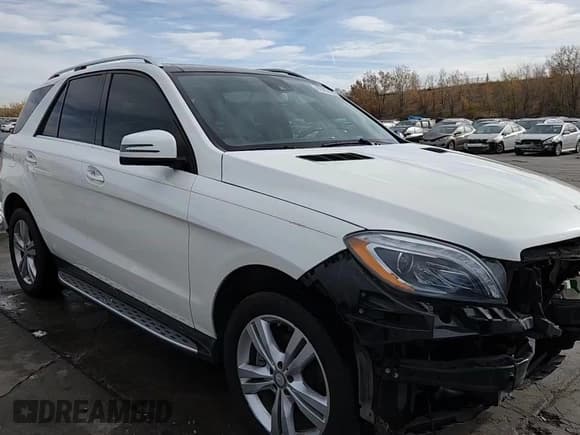 ✅ 2014 Mercedes-Benz M 350 • VIN: 4JGDA5HB2EA432670 • Lot: 90595455. Listed on Copart with 103,760 mi. Free auction sales archive from the USA and detailed vehicle history report at DreamBid. Image 15.