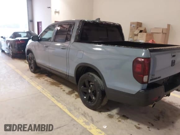 ✅ 2022 Honda Ridgeline Black Edition • VIN: 5FPYK3F80NB022883 • Лот: 42434543. Опубликован ранее на IAAI с пробегом 56 581 миль. Бесплатный доступ к архиву аукционных продаж из США и подробный отчёт об истории автомобиля на DreamBid. Изображение 3.