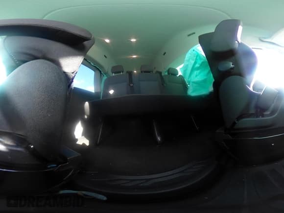 ✅ 2024 Ford Transit Passenger XL • VIN: 1FBAX2X83RKB05418 • Лот: 40930608. Опубликован ранее на IAAI с пробегом 2 344 миль. Бесплатный доступ к архиву аукционных продаж из США и подробный отчёт об истории автомобиля на DreamBid. Изображение 18.