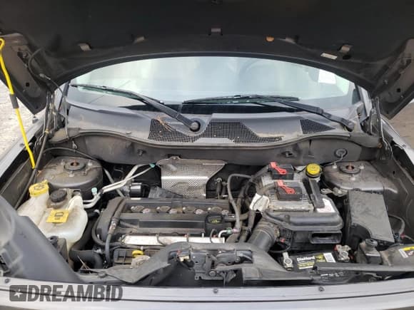 ✅ 2015 Jeep Patriot Latitude • VIN: 1C4NJPFA4FD116007 • Lot: 65403735. Wystawiony na Copart z przebiegiem 116 502 mil. Bezpłatny archiwum sprzedaży aukcyjnych z USA i szczegółowy raport historii pojazdu na DreamBid. Zdjęcie 12.