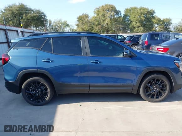 ✅ 2024 GMC Terrain SLE • VIN: 3GKALMEG2RL156182 • Lot: 43541339. Listed on IAAI with 27,951 mi. Free auction sales archive from the USA and detailed vehicle history report at DreamBid. Image 14.